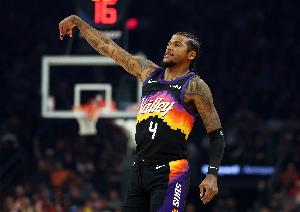 手感略回暖！杰伦·格林16投7中&三分8中2 砍下20分4板4断&7失误