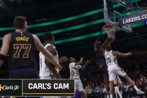 没浪费！东契奇再送抛传 艾顿暴起力压墨菲双手空接暴扣