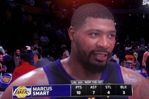 将背靠背打掘金&步行者！斯玛特：继续进步&继续改进 争取赢球