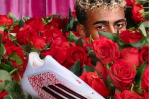 阿迪达斯发布亚马尔个人款F50“心之猎手”战靴 纯白色点缀红玫瑰