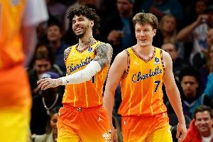 势不可挡！黄蜂近18场15胜3负 战绩来到31-31&排名升至东部第9