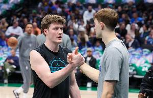 与弗拉格争最佳新秀？克尼佩尔：希望他尽快回归 想看他上场比赛