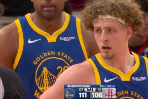 露出獠牙！波杰姆斯基加时继续发力连得5分 帮助球队建立优势