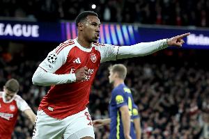 加布里埃尔单场英超14次解围，是近10年第二位做到的阿森纳球员