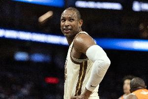 老将荣光！霍福德17分6板5助 梅尔顿21分5板3断2帽+补篮杀死比赛