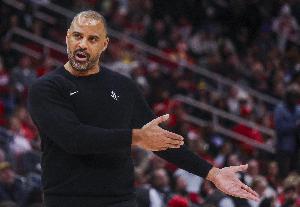 输给缺兵少将的勇士！火记:这会在4月排名争夺战中给火箭带来麻烦