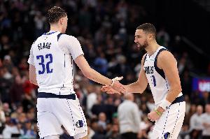 克莱：弗拉格未来会成为联盟超巨 能与他作队友是我的荣幸