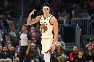 替代库明加？桑托斯12中6拿14分6板6助 7失误难挡正负值+20最高