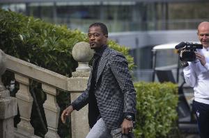 埃弗拉：枪手要不惜一切代价夺得英超冠军，就算踢得不好看也没事