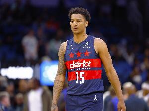 朱利安·里斯狂揽20板创本届新秀单场新高 此前纪录为雷诺的19个