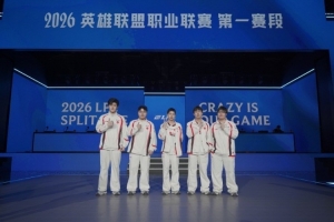 TES超话热议：去年林坚都没人说假赛，难道观众看不出菜和演吗？