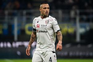 纳因戈兰：他们说我不抽烟喝酒能去皇马踢球，但没有这些我不快乐