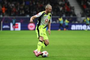 记者：曼联关注多特右后卫莱尔森，球员本赛季已送出14次助攻