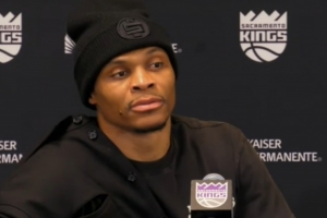 罕见动怒!威少正面硬刚记者:你了解我吗?对我们的打法有意见吗