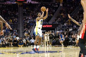 三分8中4！科尔：我觉得克赖尔每次出手都能进 弹道也特别正