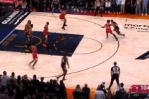 攒20投也不够啊~杰伦·格林直杀内线 拉杆躲过防守错失绝杀上篮