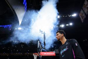 现象级数据！韦尔单场送出至少5次抢断和5次封盖 热火队史第一人