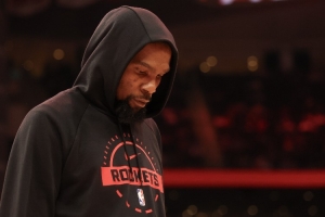 静雨：火箭配合比上赛季差&铁血精神变弱 KD来狄龙走球队气质大变