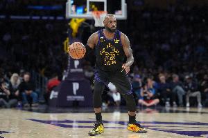 进球数历史第一！帕里什：恭喜勒布朗 你的成就令人赞叹不已