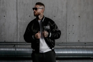 马卡报：皇马传奇队长拉莫斯进军时尚界，推出个人高端服装品牌