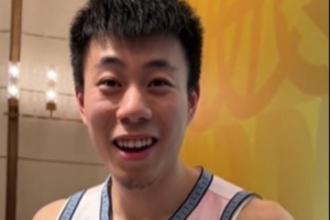 看儿时照片认人！张镇麟认出赵睿杜锋等人 没认出沈梓捷、杨鸣等