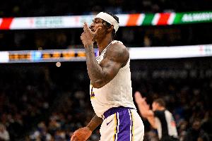 能量小子！范德比尔特狂抢7篮板&其中2个前板 2中0另得1助1断