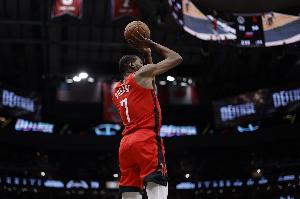 来之不易的胜利！杜兰特关键时刻压哨中投 杀死比赛