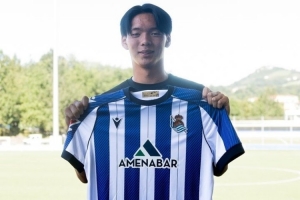 日本后卫喜多壱也在西乙比赛中，被对手种族辱骂“该死的中国佬”