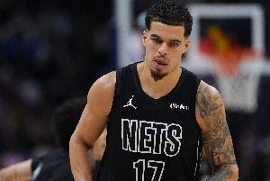 外线没谱！小迈克尔·波特半场13中5拿到13分 三分7中2