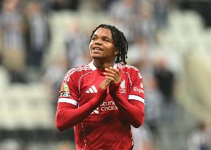 罗伯逊：恩古莫哈和尼奥尼都是特别的球员，希望长久保持下去