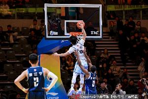 徐杰更博：感谢教练&队友&工作人员 在CBA赛场上圆梦扣篮了❤️