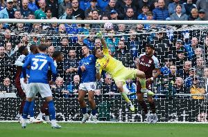 罗马诺：国米与维卡里奥尚未正式谈判 大马丁不是前者引援目标