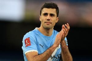 赛后怒喷裁判判罚！英足总官方：罗德里承认指控，警告+罚款8万镑