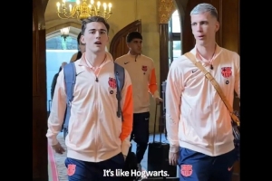 加维感叹驻地酒店：像霍格沃茨，我们在哈里·波特中吗？