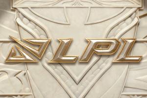 豆瓣爆料：某LPL中单在韩国深夜私会女性友人，还用中文说要与女友分手