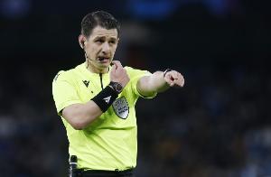 药厂VS阿森纳欧冠1/8决赛裁判：土耳其裁判组领衔，主裁判梅勒