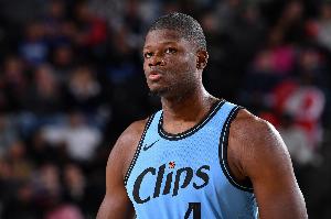 Scotto：爵士与18年6号秀中锋班巴签下第二份十天合同