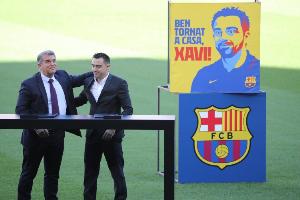 回应哈维言论？记者：拉波尔塔将接受科贝电台采访