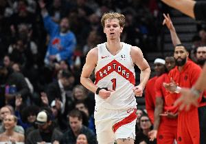 猛龙主帅：迪克已回到轮换 我们对他有很高的期待他需要继续努力