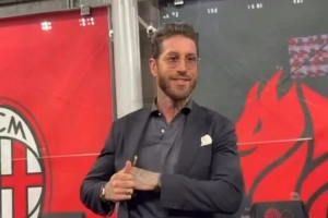 现场观战米兰德比！拉莫斯社媒晒视频：谢谢你，我的小卢卡