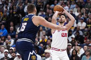 前三次交手1胜2负！火记：明天打掘金可能是赛季最重要一战