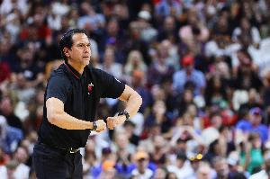 斯波：想设计些暂停后的战术给阿德巴约得分 又怕干扰比赛的节奏