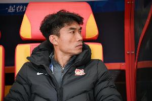 提前4天！记者：青岛西海岸周日客战海港，球队今天奔赴上海