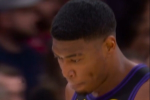 太激进了呀！八村塁第三节仅打2分钟便领到个人第5犯 被换下休息