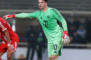 图片报：乌尔比希赛后直接去医院，阿方索可能伤相同位置