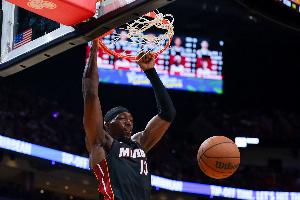 阿德巴约83分？文班：联盟中有很多值得我们学习和效仿的榜样