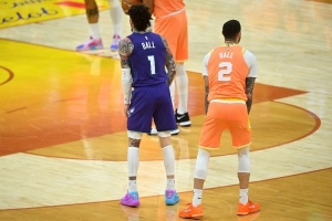 不愧是你！被问何时知道儿子们能打NBA 球爹：在他们出生之前