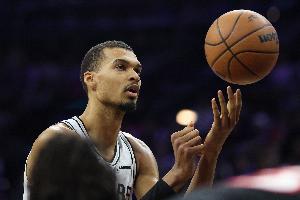 文班亚马：绿军不是最强阵容&比赛条件有些特殊 即使赢球也许反思