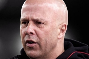 斯洛特的利物浦百场里程碑遭遇失利！是92年的索内斯以来首人