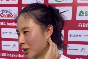 世资赛开门红！赛后被问及是否想念以前的队友 王思雨感慨万千